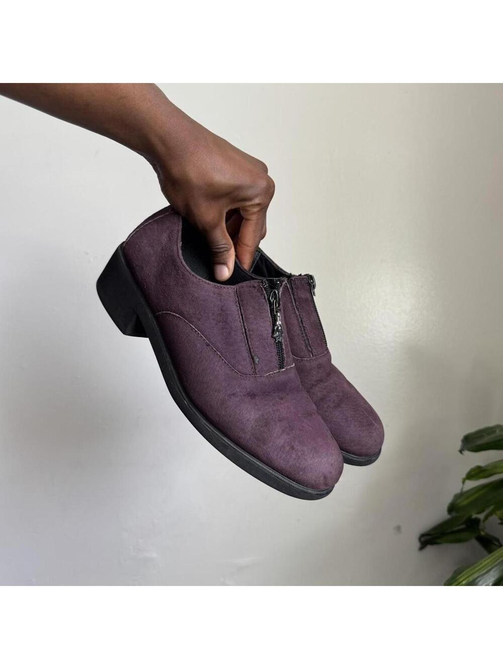 Vintage 90s Hush Puppies Plum Suede Front-Zip Loafers size 8